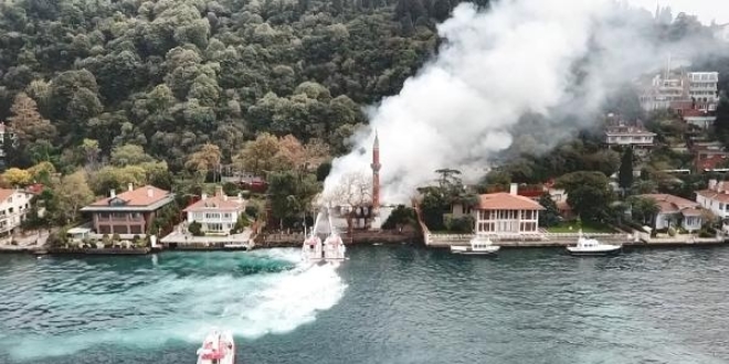 Vaniköy Camisi'ndeki yangına ilişkin soruşturma başlatıldı