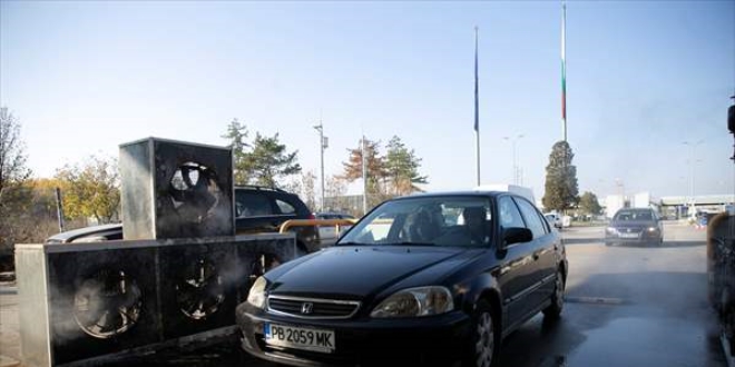 Bulgaristan'dan gelenler Edirne'deki koronavirüs önlemlerine hayran kaldı