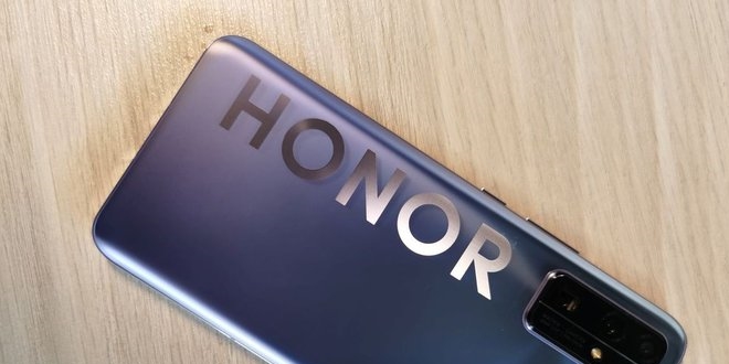 Huawei, alt markası Honor'u sattı