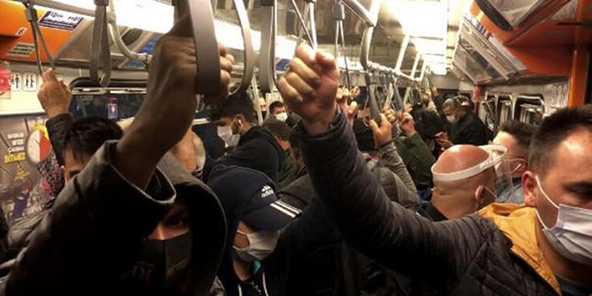 Metro ve metrobüste yine 'Sosyal mesafesiz' ulaşım