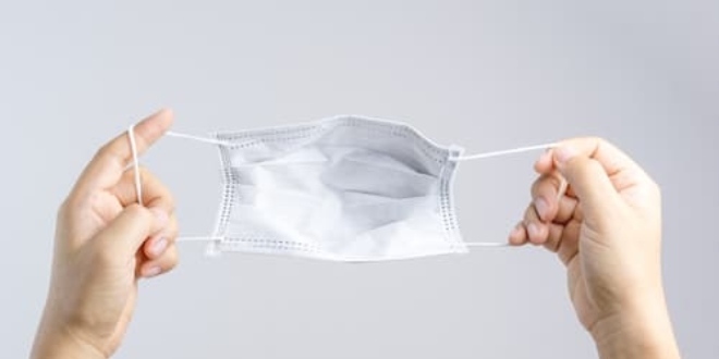 Maske �reticisi: Merdiven alt�nda �retilen maskeler korumuyor