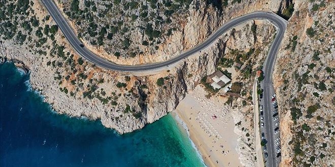 Antalya sonbaharda da turistleri a��rlamaya devam ediyor