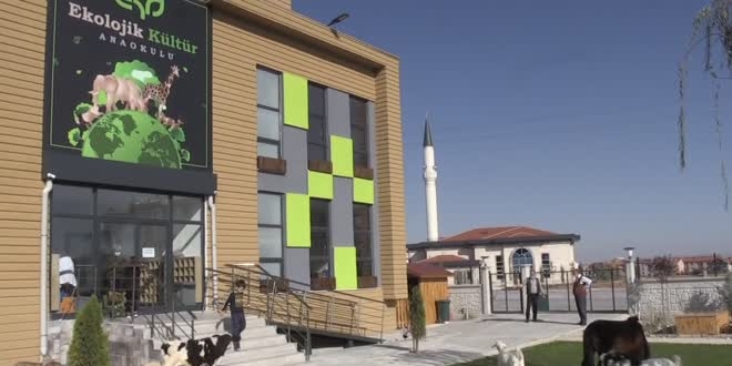 Konya'da bir anaokulunun öğrencileri at, ceylan ve kuzularla eğitim görüyor