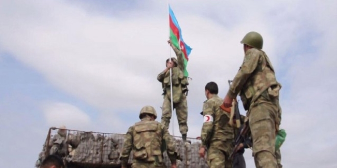 Azerbaycan ordusu 27 yıldır işgal altında bulunan Ağdam'a girdi