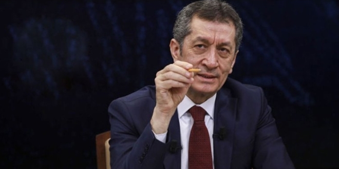 Selçuk: Çocuklarımızın haftada bir gün sınava gitmeleri doğru değil