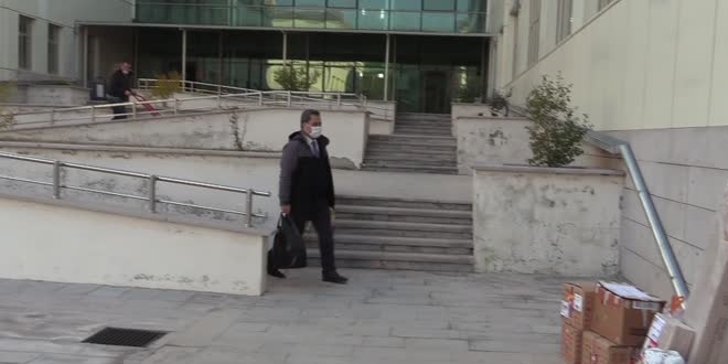 Fizik profesörü hayatını köy çocuklarının geleceği ve eğitimine adadı