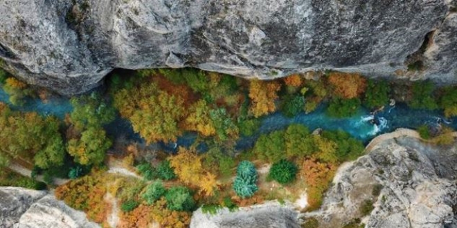 Tohma Kanyonu sonbahar renkleriyle grsel len sunuyor