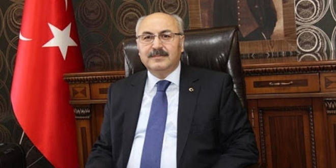 Vali, Kovid-19 testinin pozitif çıktığını açıkladı