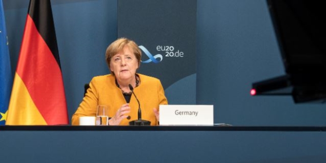 Merkel'den Covid-19'u yenmek iin kresel eylem ars
