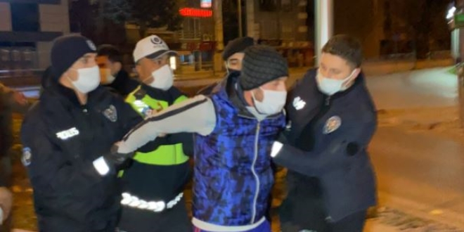 Kısıtlamada 5 kafadar sokağa çıktı, 20 bin TL ceza yedi