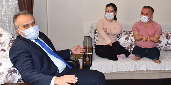 Mutlulukları boylarından büyük