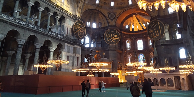 Ayasofya'da dev iskele 7 yıl sonra kaldırıldı