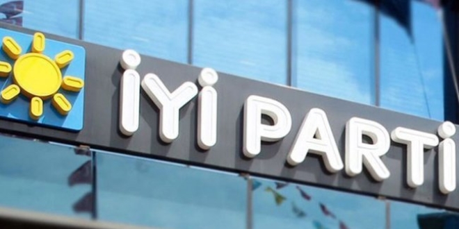 Gaziantep'te İYİ Parti'den 10 kişi istifa etti