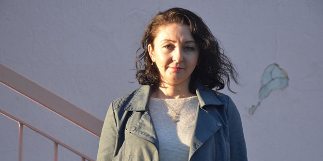 Kovid-19'u yenen öğretmen, gözyaşları içinde öğrencilere seslendi