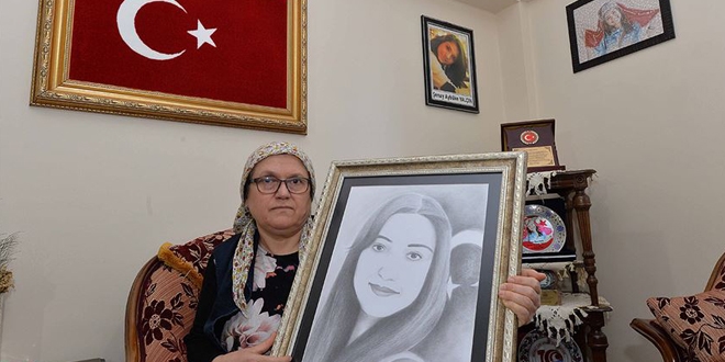 Aybüke öğretmenin annesi bir 24 Kasım'ı daha buruk geçiriyor