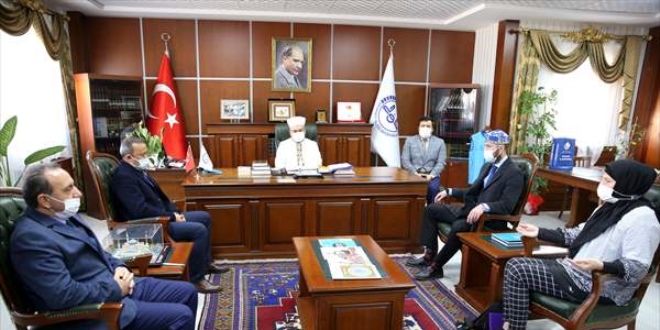 ABD'li anne ve oğlu İslamiyet'i seçti