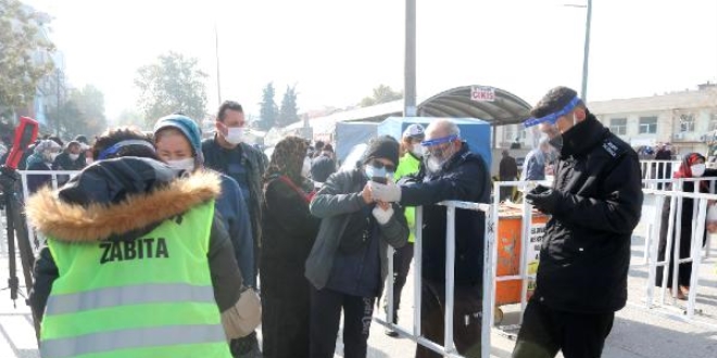 Karantinayı ihlal edip pazara gitti, HES kodu sorgulamasında yakalandı