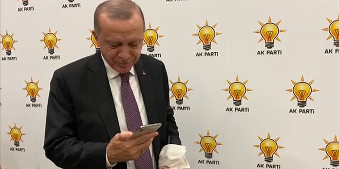 Ayda bebekten Cumhurbaşkanı Erdoğan'a öpücük