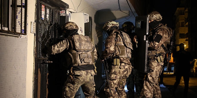 stanbul'da PKK operasyonu: 25 pheliden 19'u yakaland
