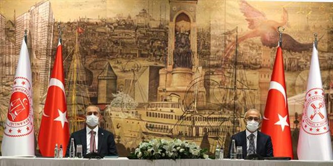 Bakan Elvan ile Adalet Bakanı Gül, TÜSİAD üyeleriyle biraraya geldi