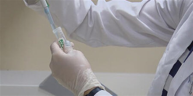 Depremi Kovid-19 aşı çalışmaları sırasında yaşadılar
