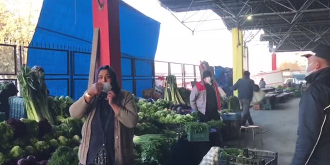 Edirneli pazarcılar kurallara uymayan arkadaşlarını uyardı