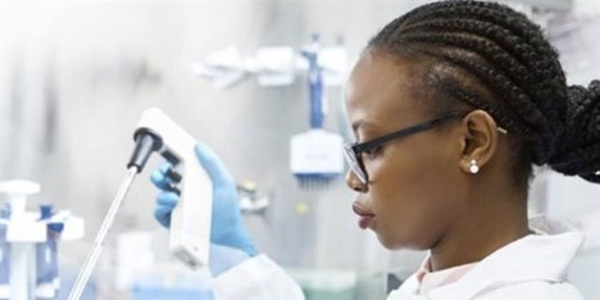 Pfizer/BioNTech aşısının ilk parti dağıtımına başlandı