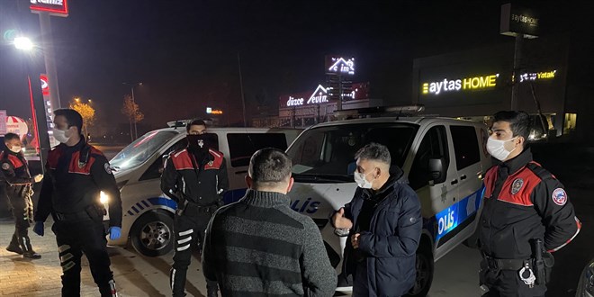 Kısıtlamada sokağa çıktı, bahaneleri 'Hastaneye gidiyoruz' oldu