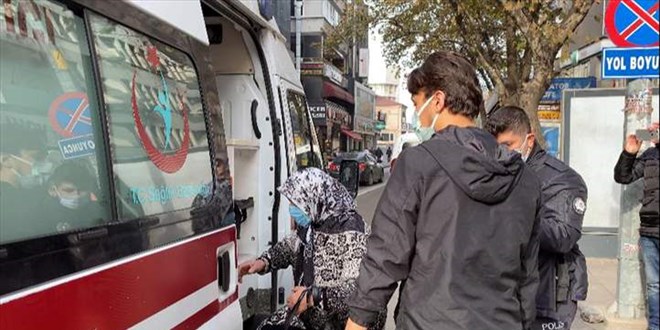Karantina ihlali yapan kadın bankadan para çekmek isterken yakalandı