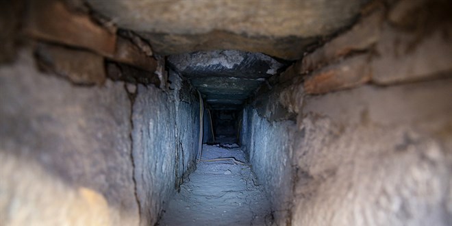 Diyarbakır'da 1800 yıllık atık su kanalı bulundu