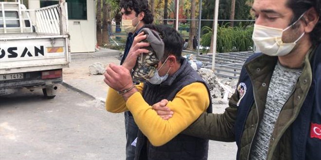 21 yıl kesinleşmiş hapis cezası vardı, simit satarken yakalandı
