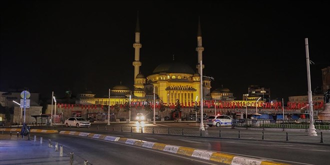 Sokağa çıkma kısıtlaması başladı