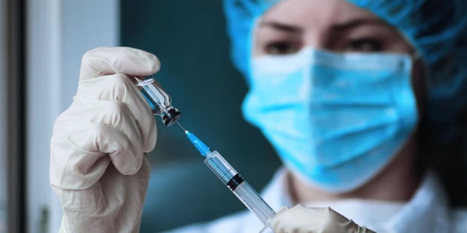 Pfizer-BioNTech aşısı İngiltere'de onaylandı