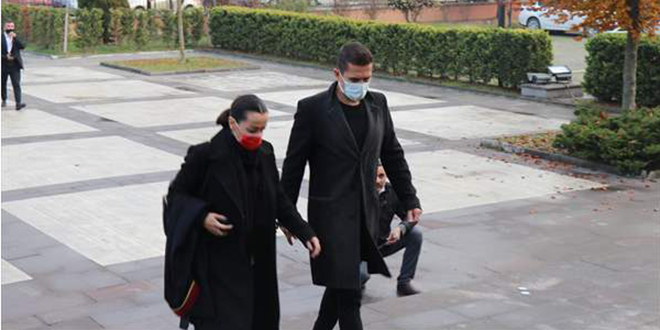 Yağmur Aşık, Emre Aşık'ın kaldığı oteli basıp tehdit etmiş