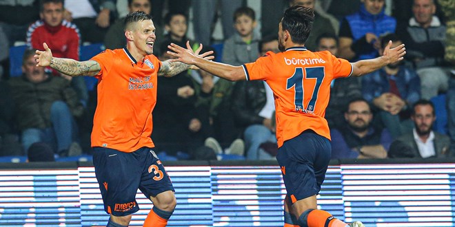 Medipol Başakşehir Şampiyonlar Ligi'ne veda etti