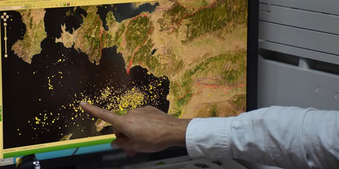 Prof. Dr. S�zbilir: �zmir'de 5'in �st�ndeki deprem tehlike yarat�r