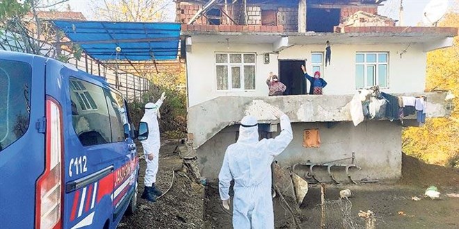 Koronayı 136 kişiye böyle üfürdü