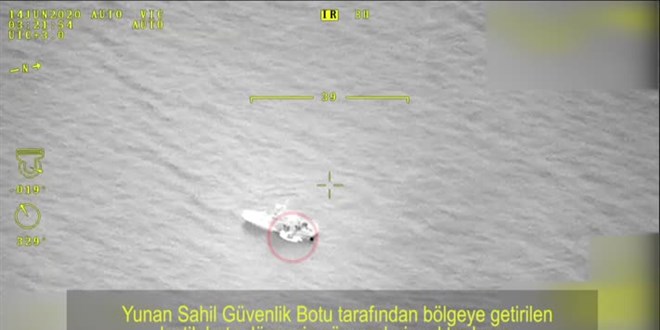 Göçmenlerin Yunan askerlerince ölüme terk edildiği anlar görüntülendi