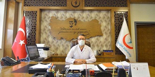 Koronavir�s� yenen ba�hekim'den 'kurallara uyun' �a�r�s�