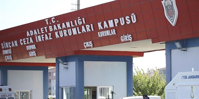 Eski yarbay: Ben cemaatle g�r��t���m� mert�e s�yledim