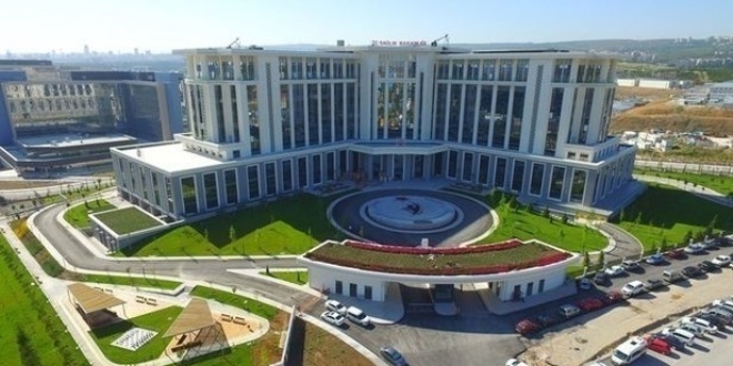 Yakın temaslıların karantina süresine ilişkin açıklama