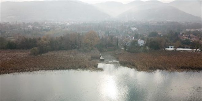 Sapanca Gölü'nde su seviyesi kritik noktaya doğru düşüyor