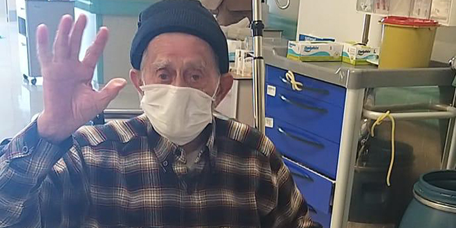 96 ya��ndaki H�seyin Temur koronavir�s� yendi