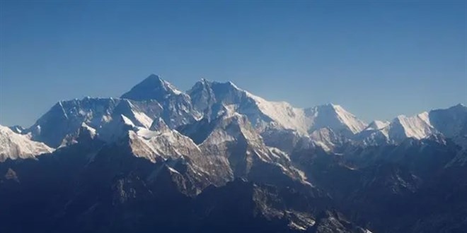 Everest Da artk 73 santim daha uzun