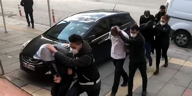 Ankara Büyükşehir personeli uyuşturucu sevk ederken yakalandı