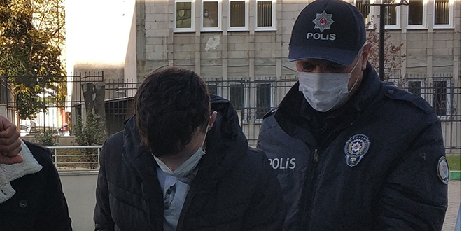 53. kez başkasının yerine ehliyet sınavına girerken yakalandı