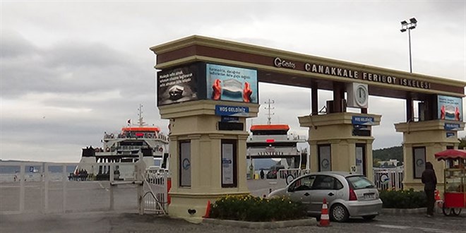 Gkeada'ya yarnki feribot seferlerine frtna engeli