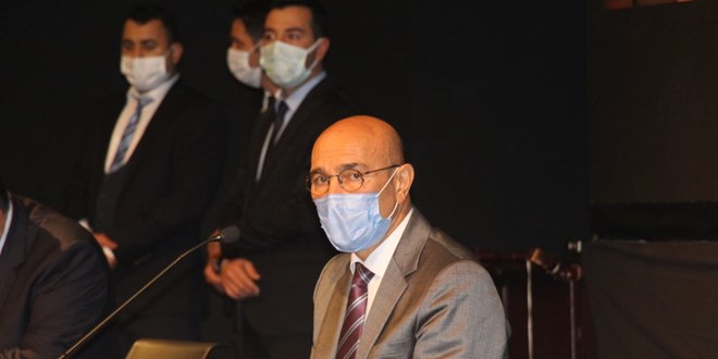 �zmir Belediye Meclisinde 'uyar� maili' tart��mas�