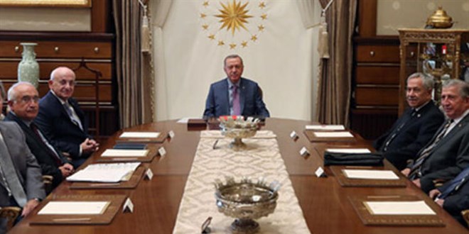 Arınç'ın yerine YİK'e yeni üye