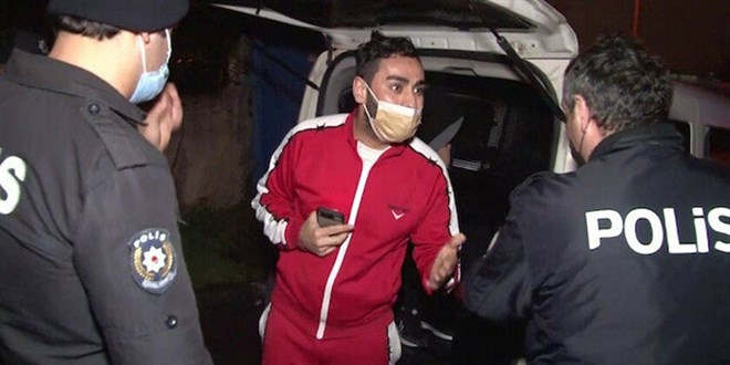 Önce dehşet saçtı sonra polisleri tehdit etti: Sizi Doğu'ya sürdürürüm!